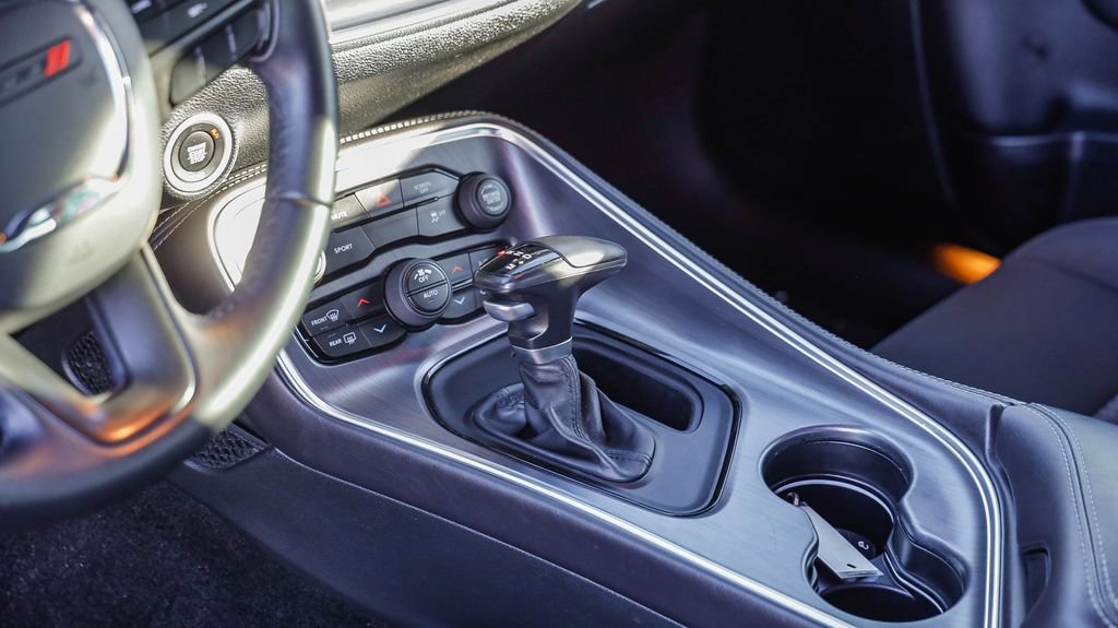 Used 2018 Dodge Challenger SXT image 20
