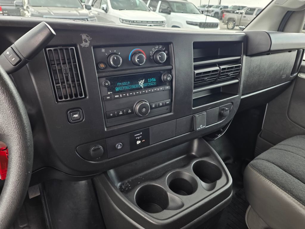 Used 2024 GMC Savana 2500 w/ Driver Convenience Package image 15