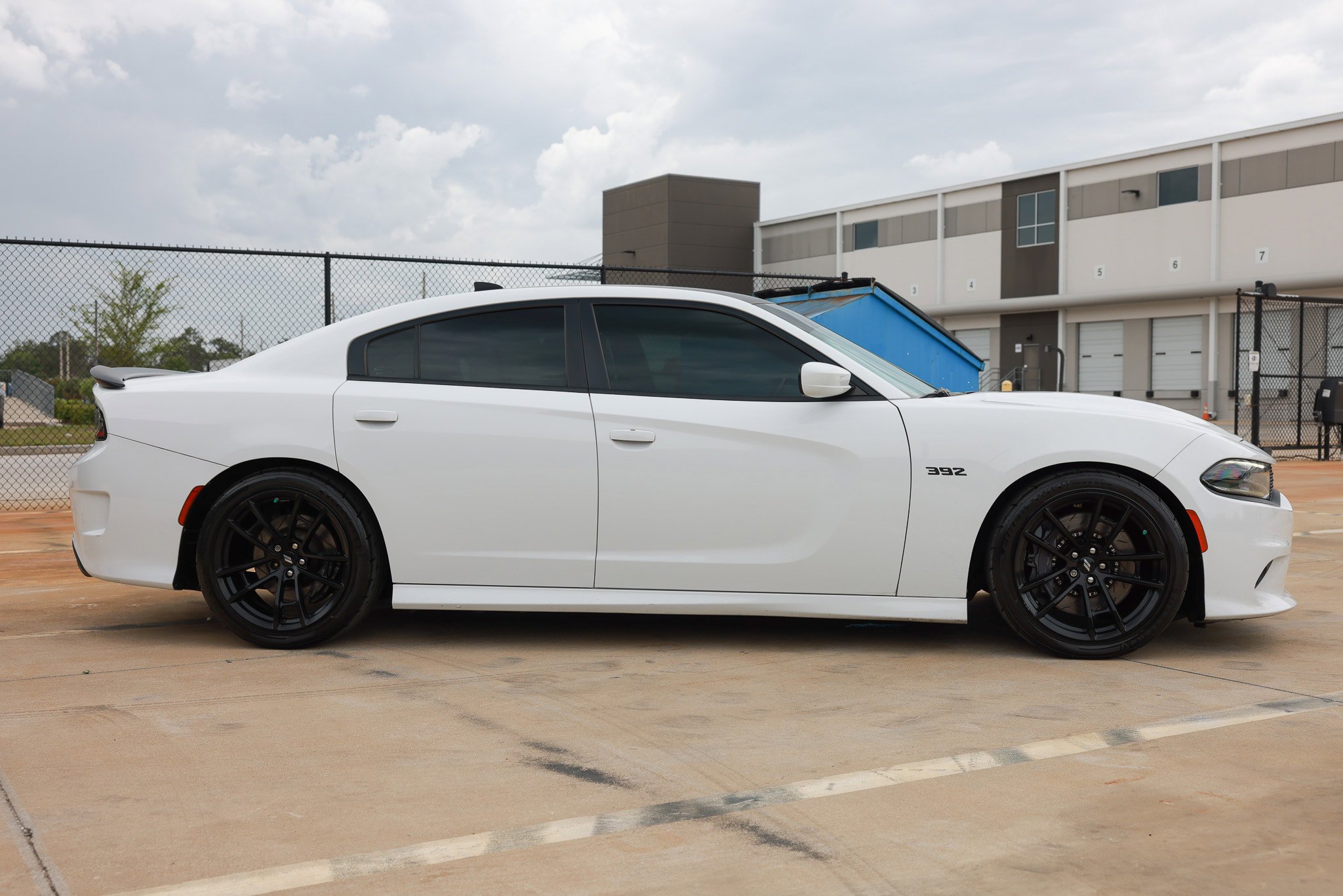 Used 2018 Dodge Charger R/T RWD image 17
