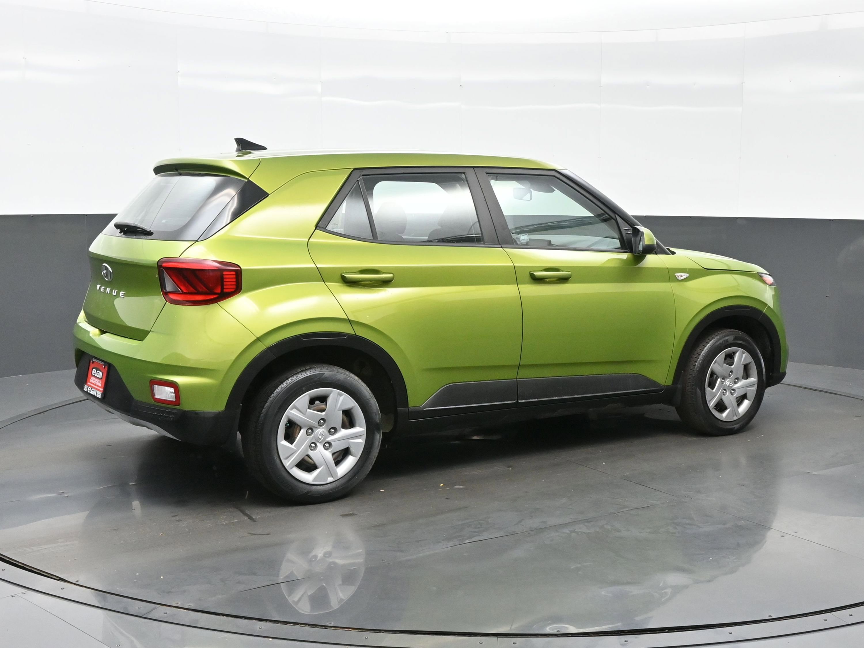 Used 2020 Hyundai Venue SE image 8
