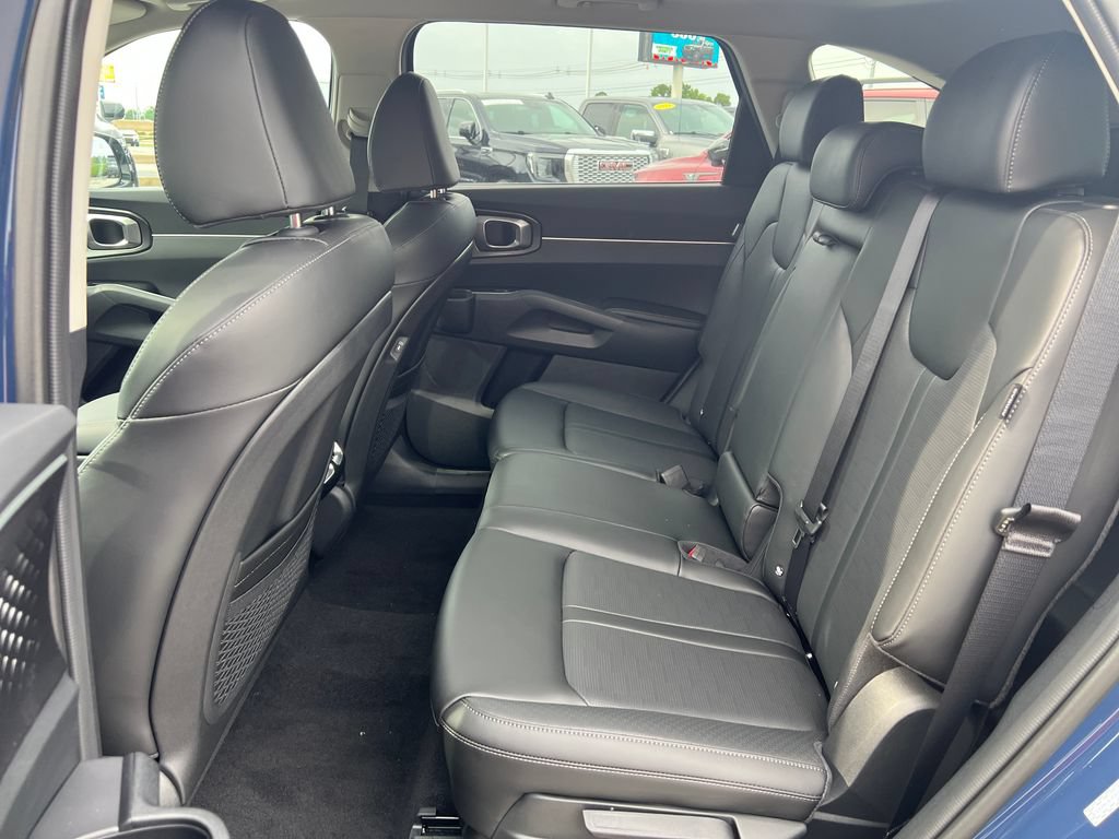 New 2026 Kia Sorento S w/ S Panoramic Sunroof Package FWD image 14