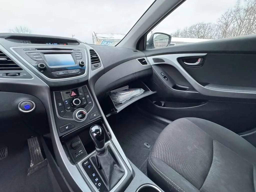 Used 2016 Hyundai Elantra Value Edition image 11