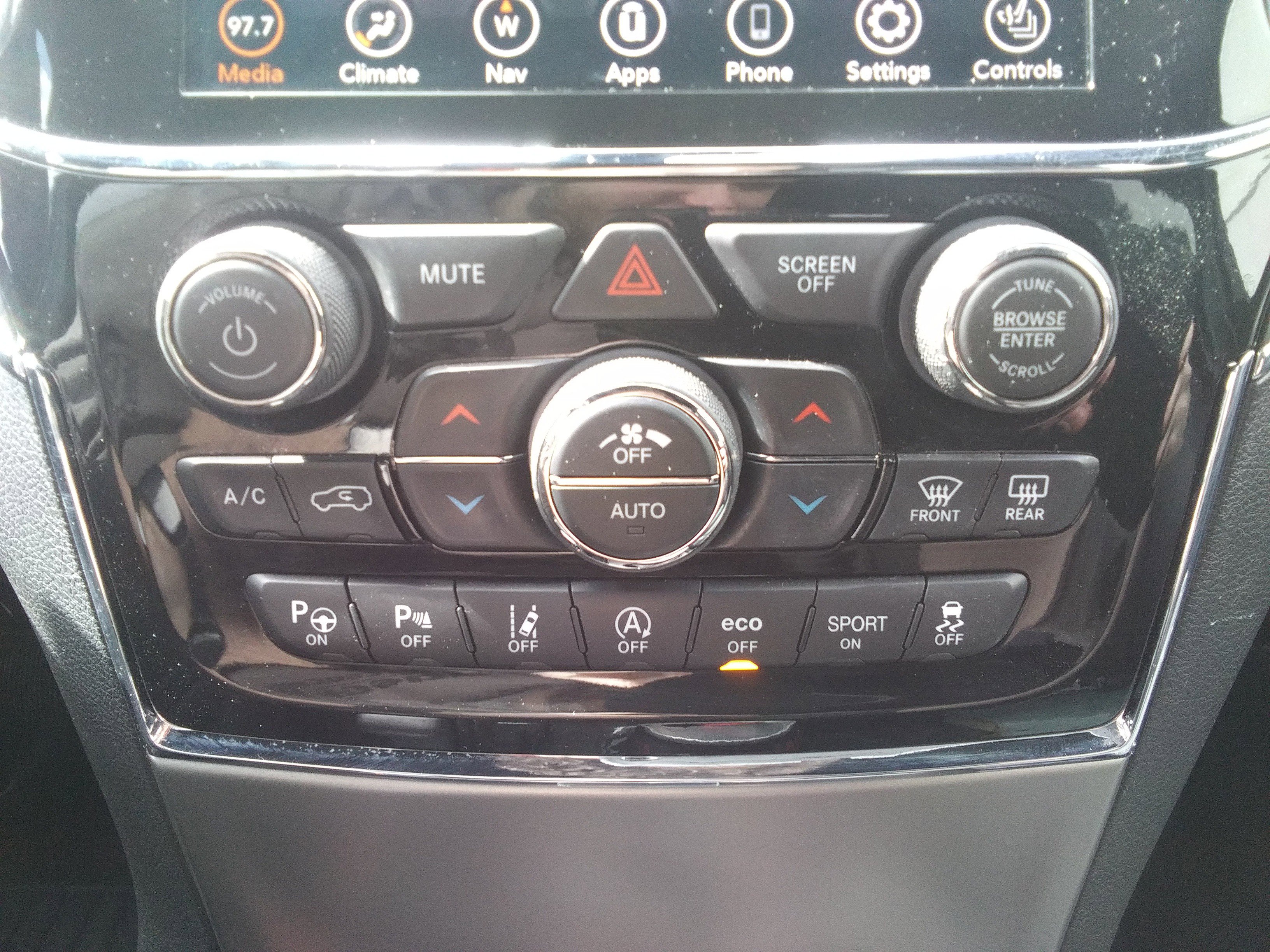 Used 2021 Jeep Grand Cherokee Limited w/ Quick Order Package 28K 80th image 22