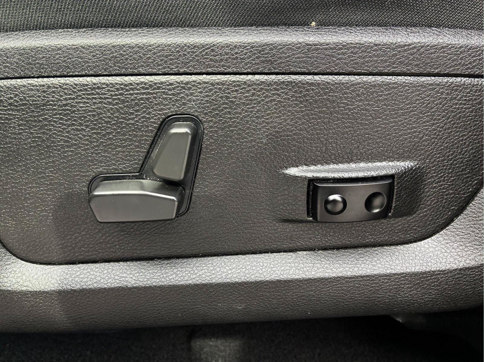 Used 2021 RAM 1500 Warlock AWD/4WD image 18