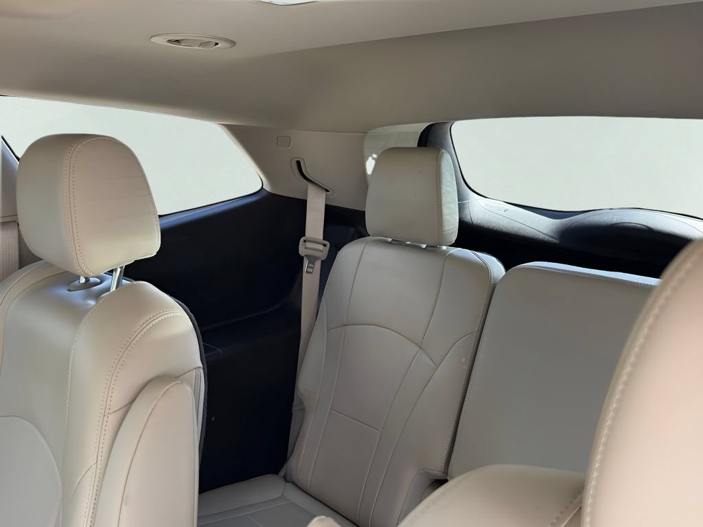 Used 2019 Buick Enclave Premium w/ Experience Buick Package FWD image 27