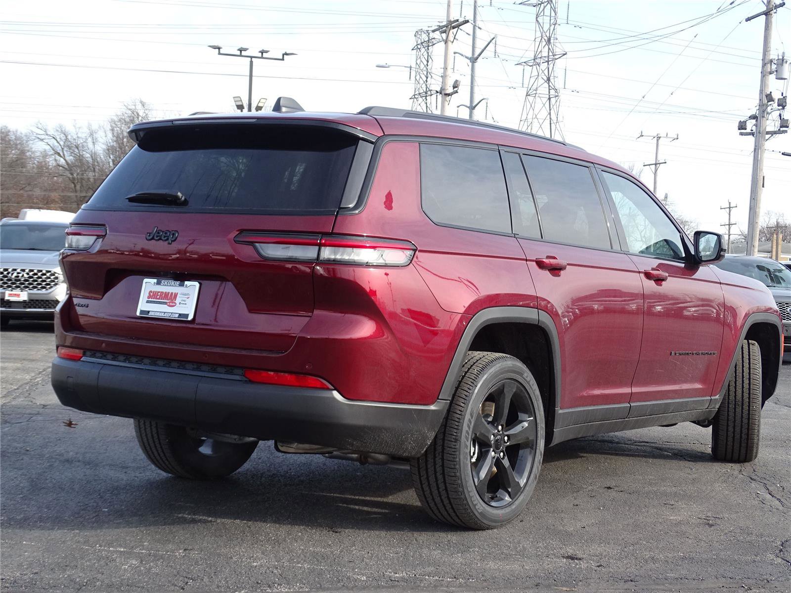 Used 2025 Jeep Grand Cherokee L Altitude image 13