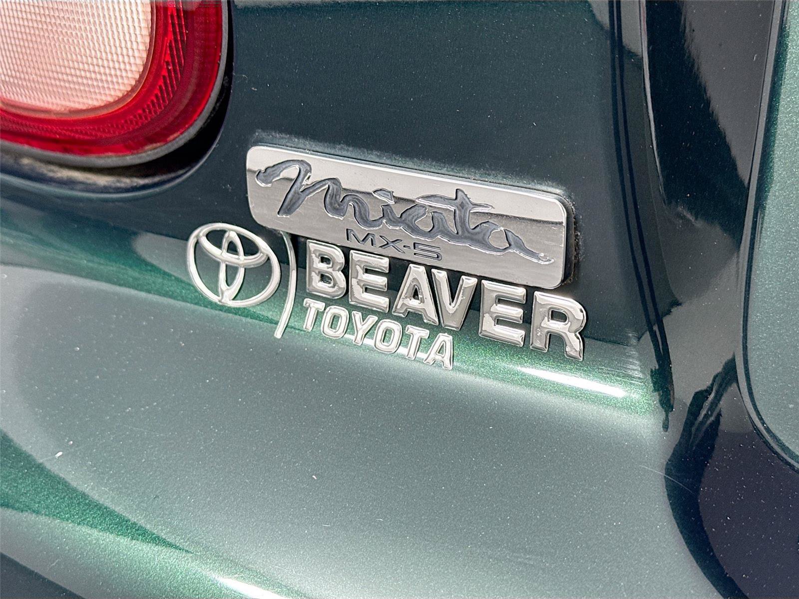 Used 1999 MAZDA MX-5 Miata RWD image 12