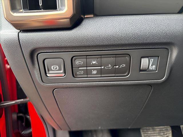 New 2025 GMC Hummer EV 3X w/ LPO, Illumination Package image 22