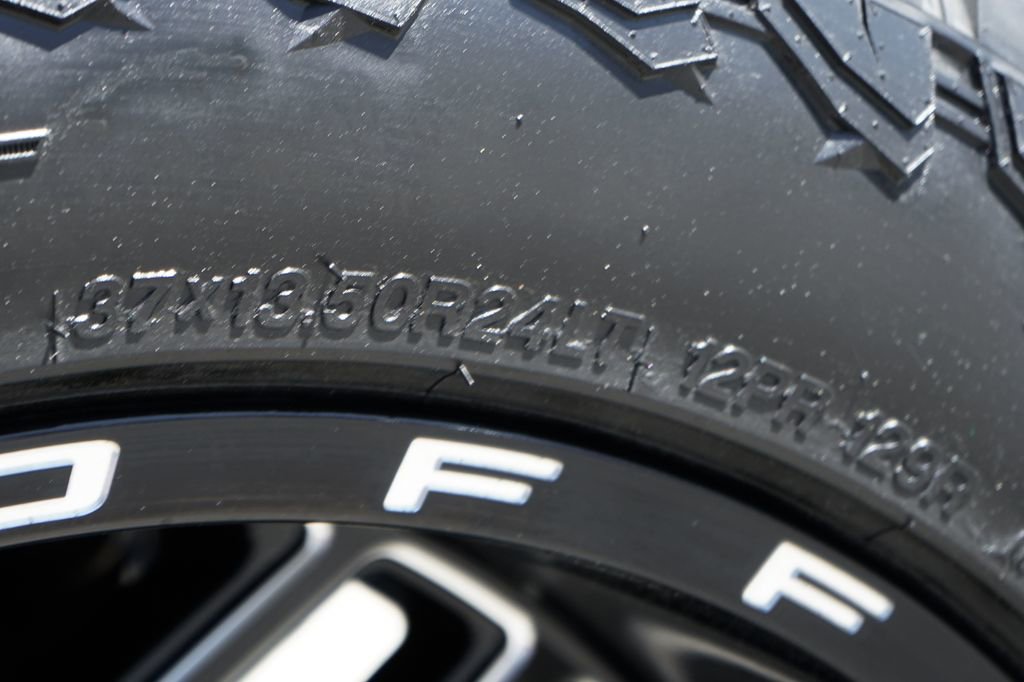 Used 2021 Chevrolet Silverado 2500 LTZ w/ Carhartt Edition image 46