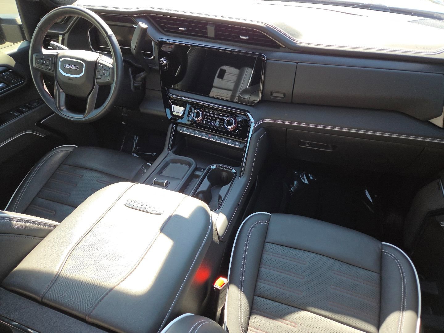 Used 2024 GMC Sierra 2500 AT4X w/ AT4X AEV Edition image 20