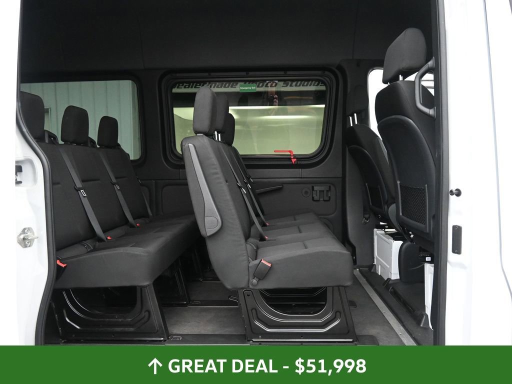 Used 2024 Mercedes-Benz Sprinter 2500 image 18
