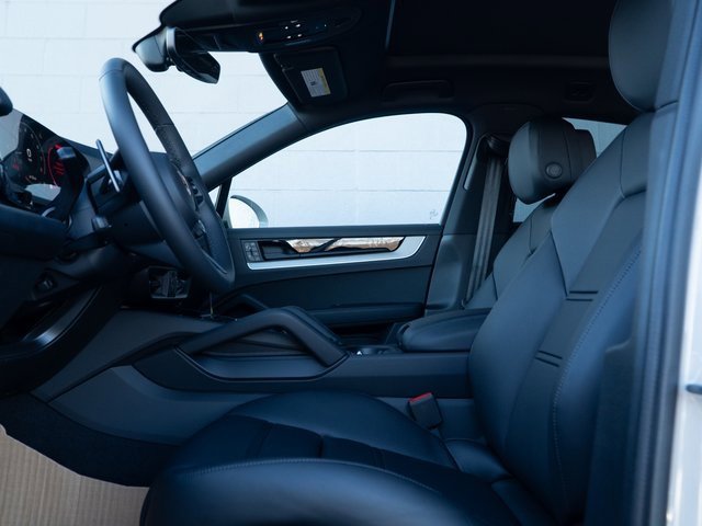 New 2026 Porsche Cayenne S image 17