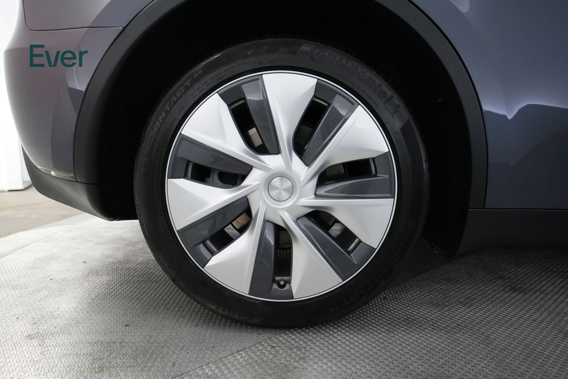 Used 2023 Tesla Model Y Long Range image 22