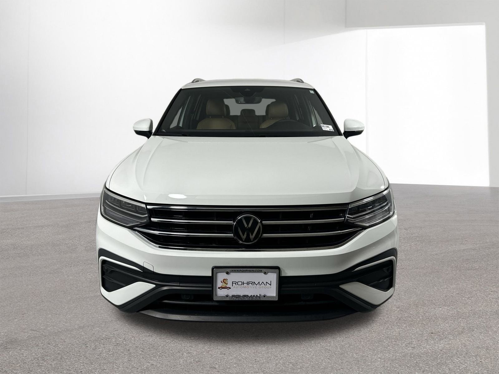 Used 2024 Volkswagen Tiguan SE AWD/4WD image 26