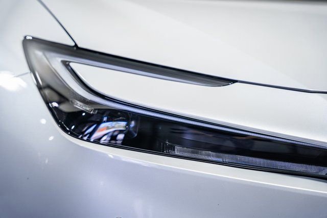 New 2026 Toyota Prius Plug-In Hybrid FWD image 13