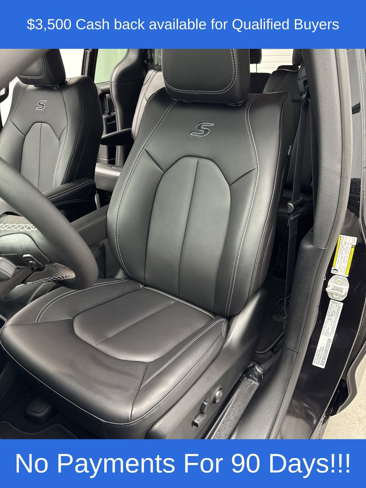 New 2026 Chrysler Pacifica Select w/ S Appearance Package image 10