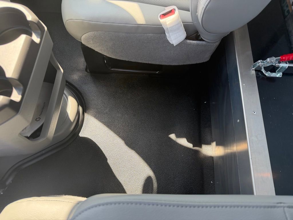 New 2027 Ford E-450 and Econoline 450 Super Duty w/ Power Equipment Group image 15