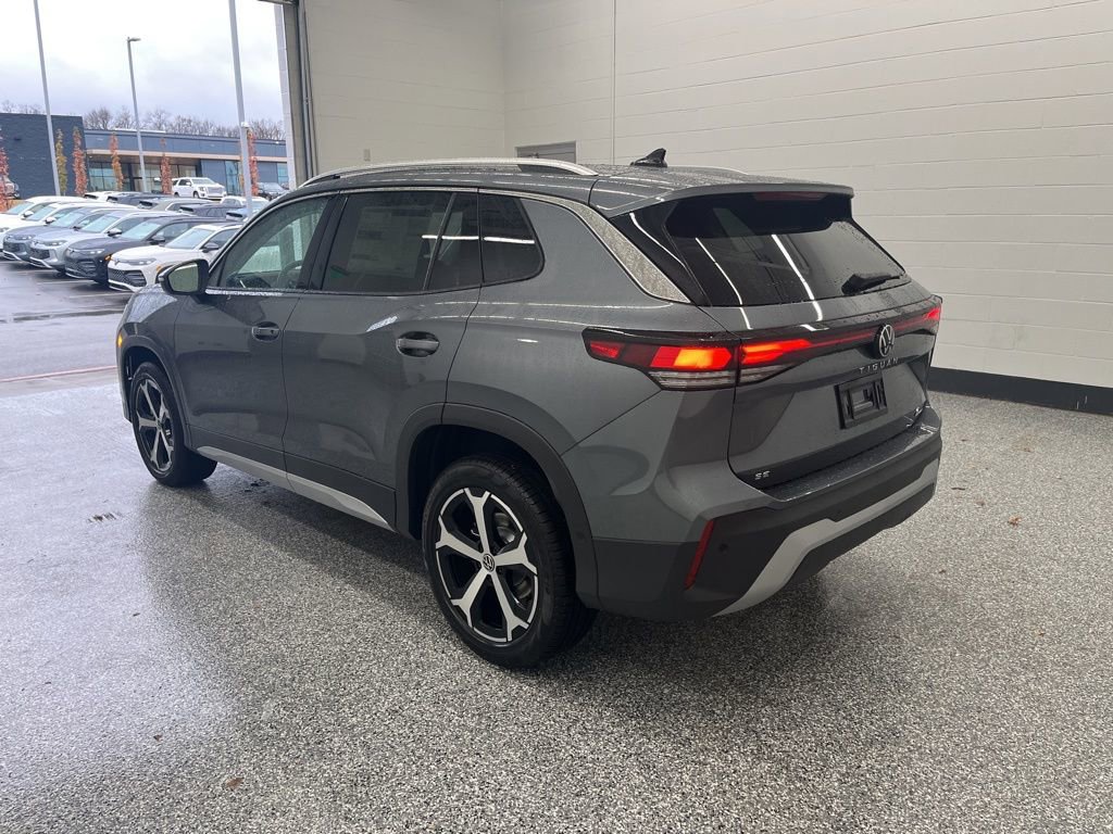 New 2026 Volkswagen Tiguan SE AWD/4WD image 3