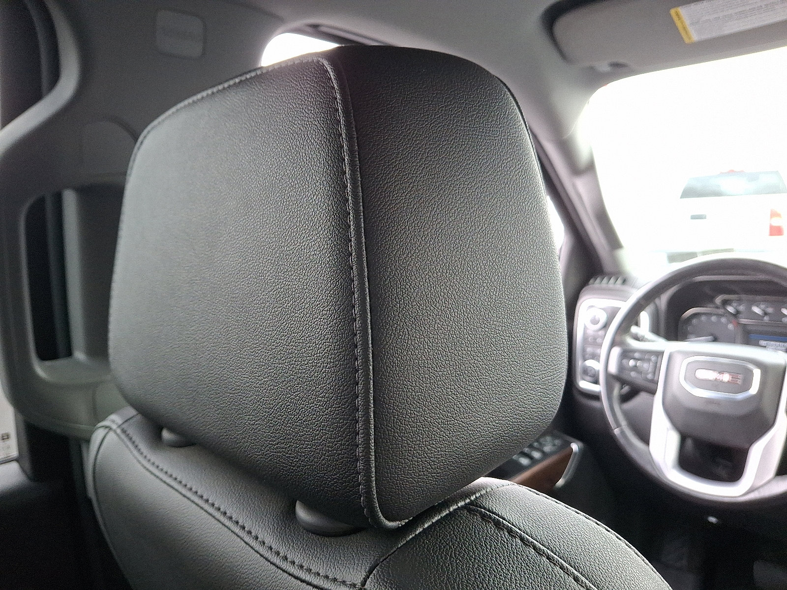 Used 2019 GMC Sierra 1500 SLT image 13