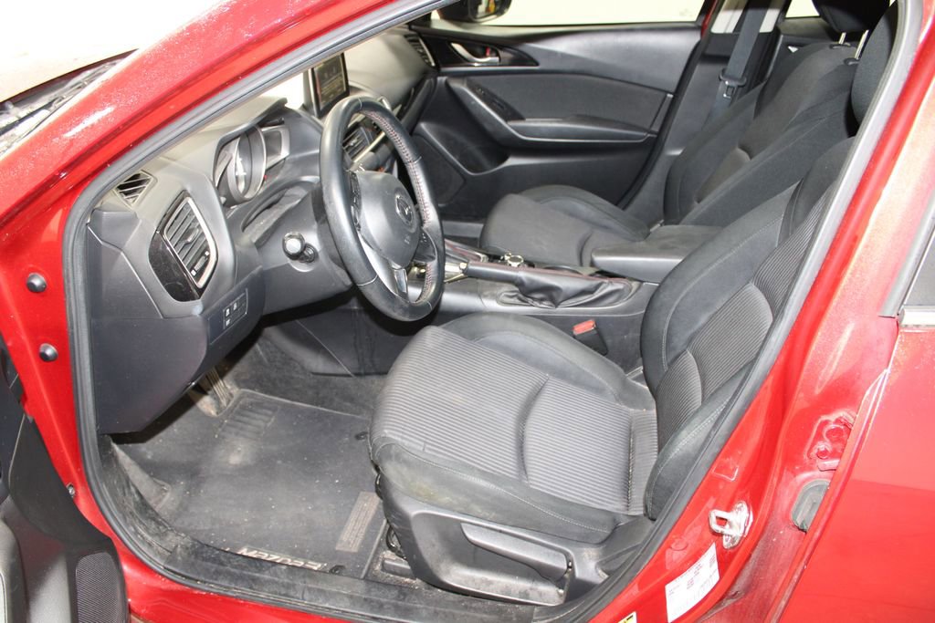 Used 2016 MAZDA MAZDA3 i Touring image 14