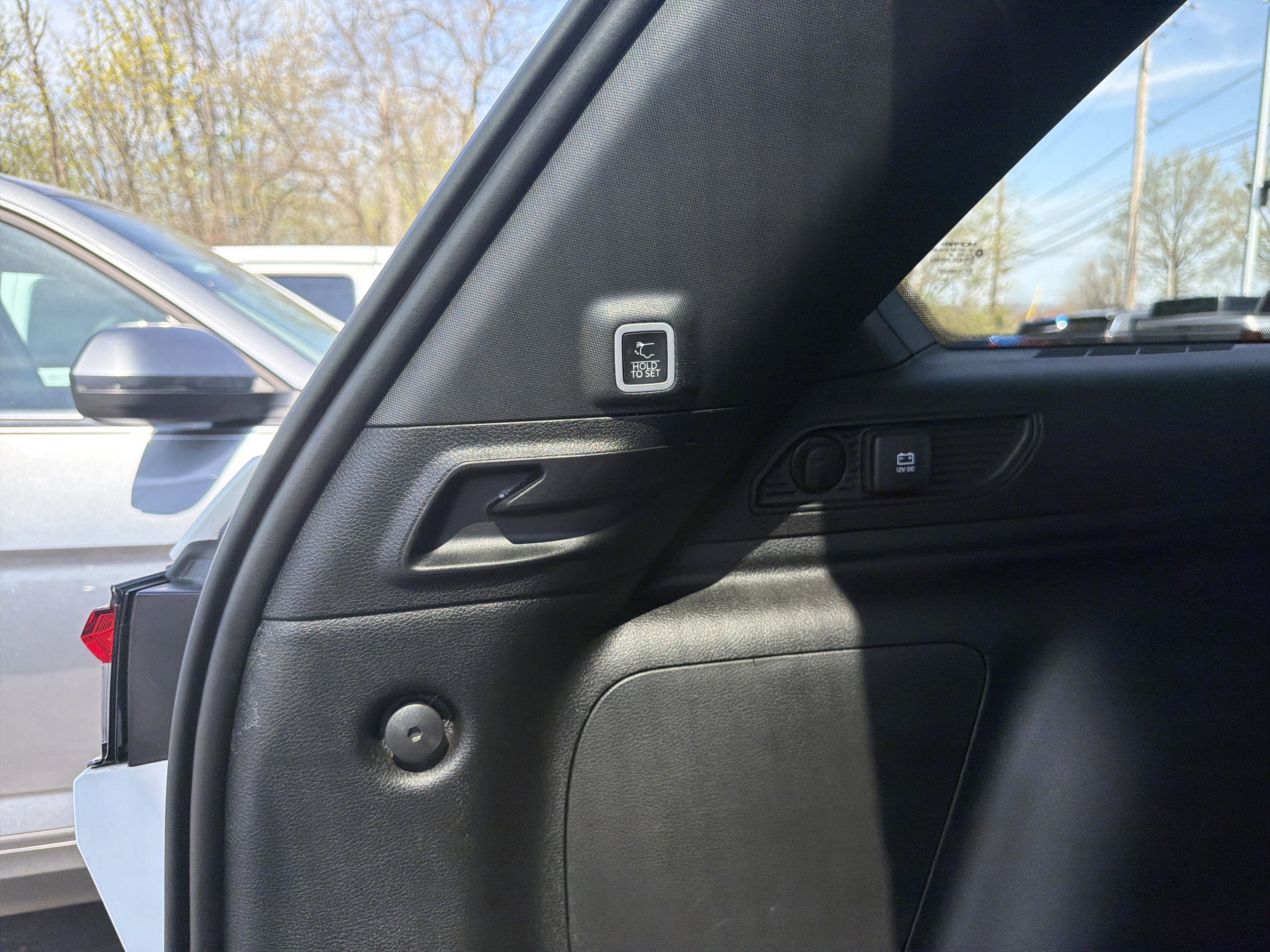 Certified 2022 Jeep Grand Cherokee Limited 4xe w/ Luxury Tech Group II AWD/4WD image 11