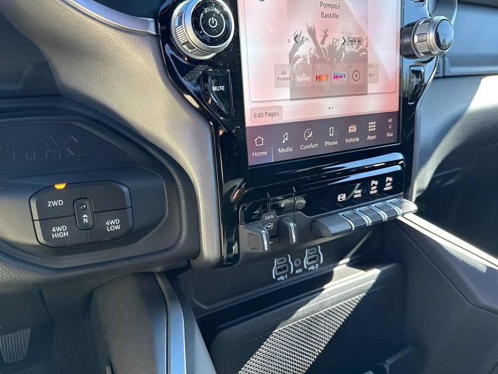 New 2026 RAM 3500 Lone Star AWD/4WD image 34