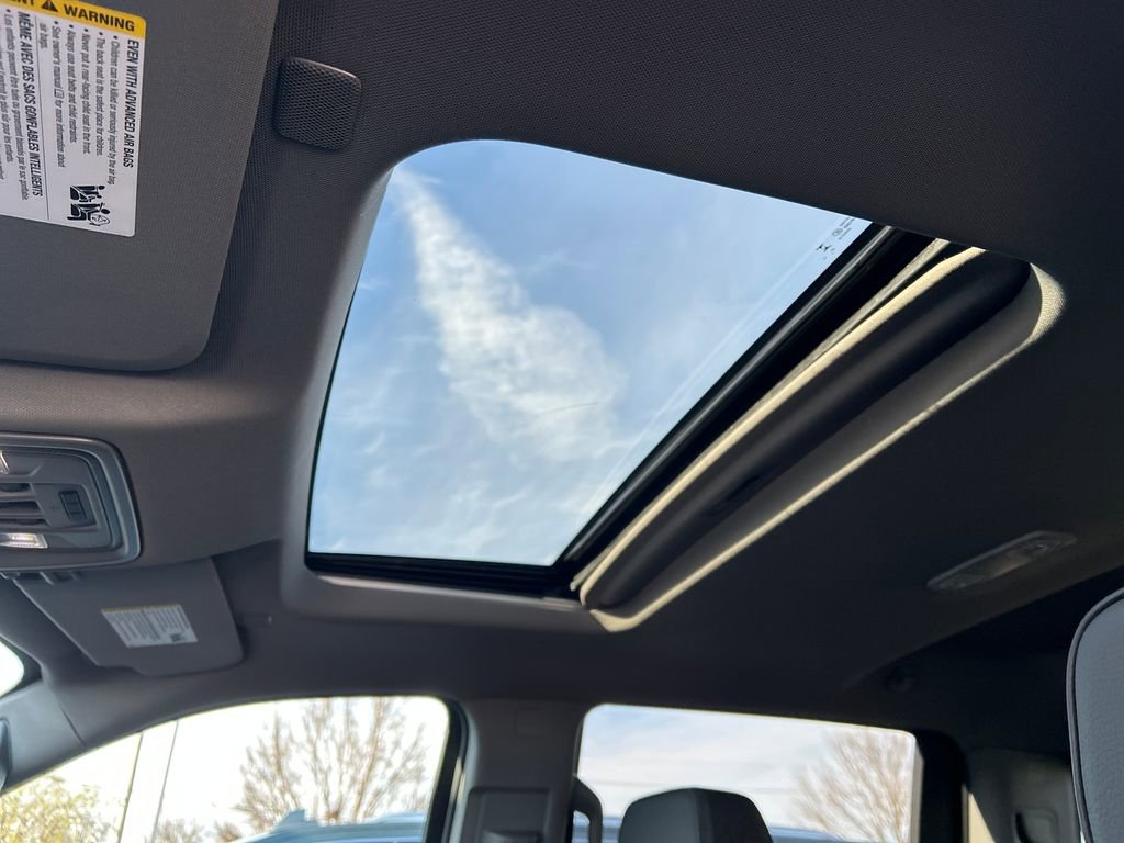 New 2026 GMC Sierra 3500 Denali w/ Denali Reserve Package image 17