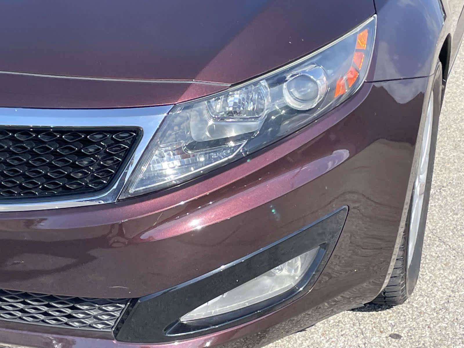 Used 2011 Kia Optima EX w/ Premium Pkg FWD image 6