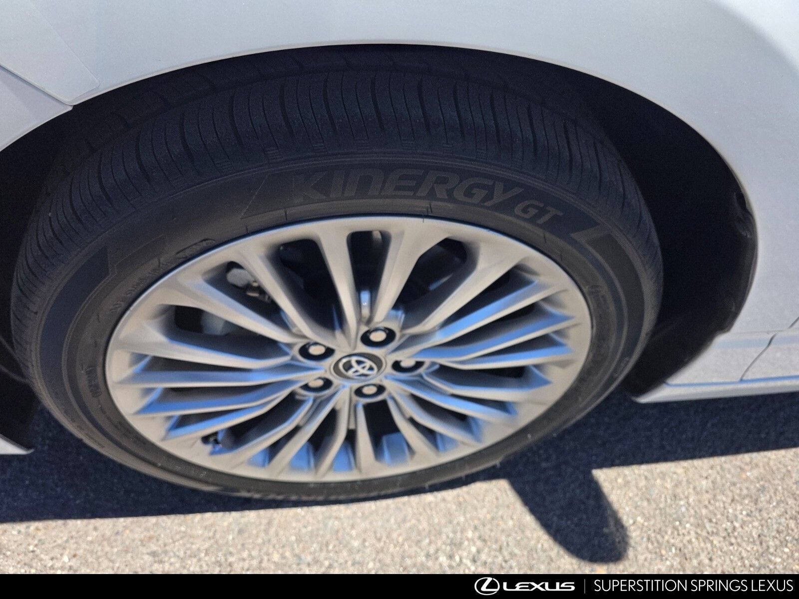 Used 2020 Toyota Avalon Limited w/ Advanced Safety Package FWD image 10