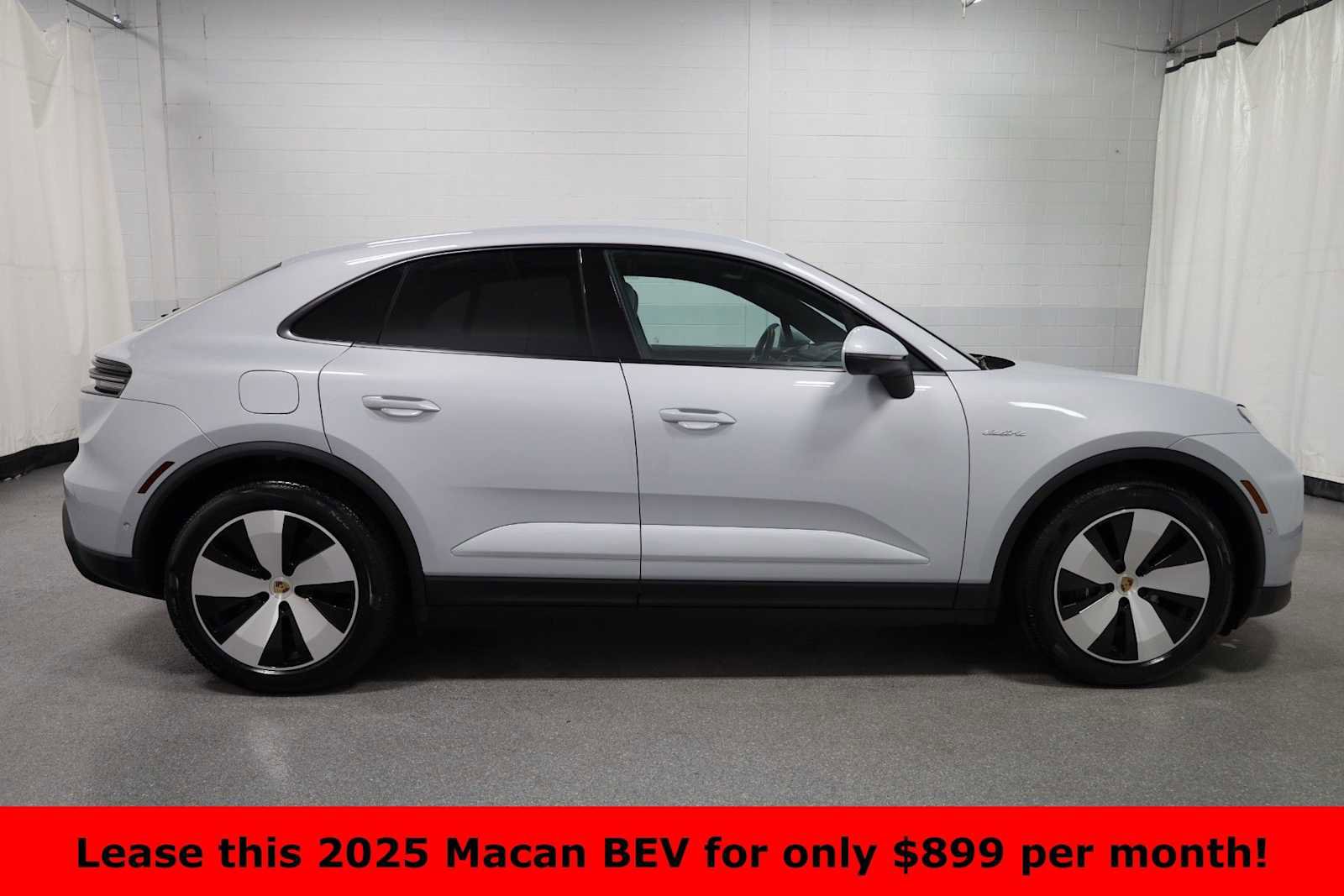 Certified 2025 Porsche Macan Electric image 10