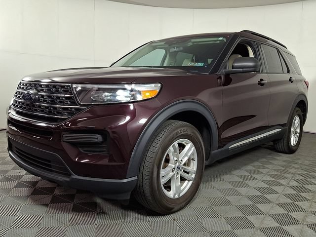 Used 2023 Ford Explorer XLT w/ Class IV Trailer Tow Package AWD/4WD image 6