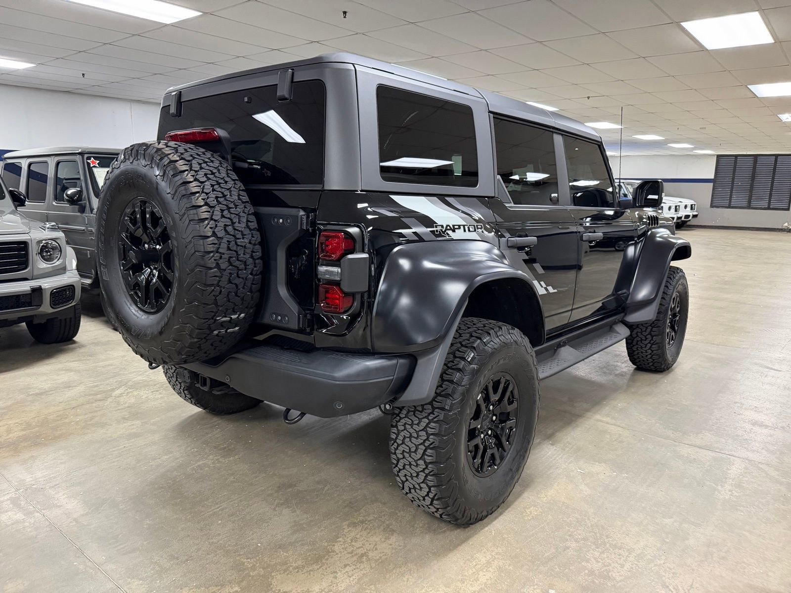 Used 2022 Ford Bronco Raptor w/ Interior Carbon Fiber Pack 6 image 4