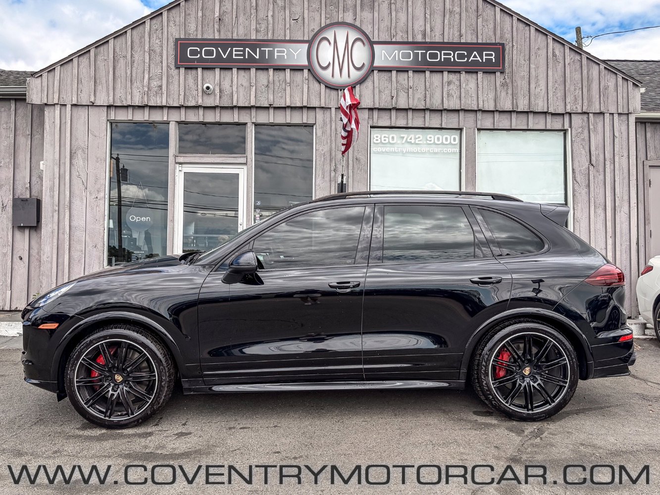 Used 2017 Porsche Cayenne GTS AWD/4WD image 1