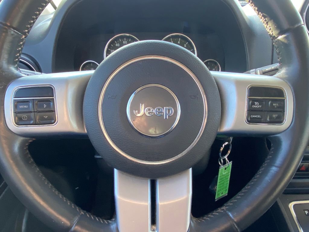Used 2011 Jeep Compass Limited w/ Sun/Sound Group FWD image 26