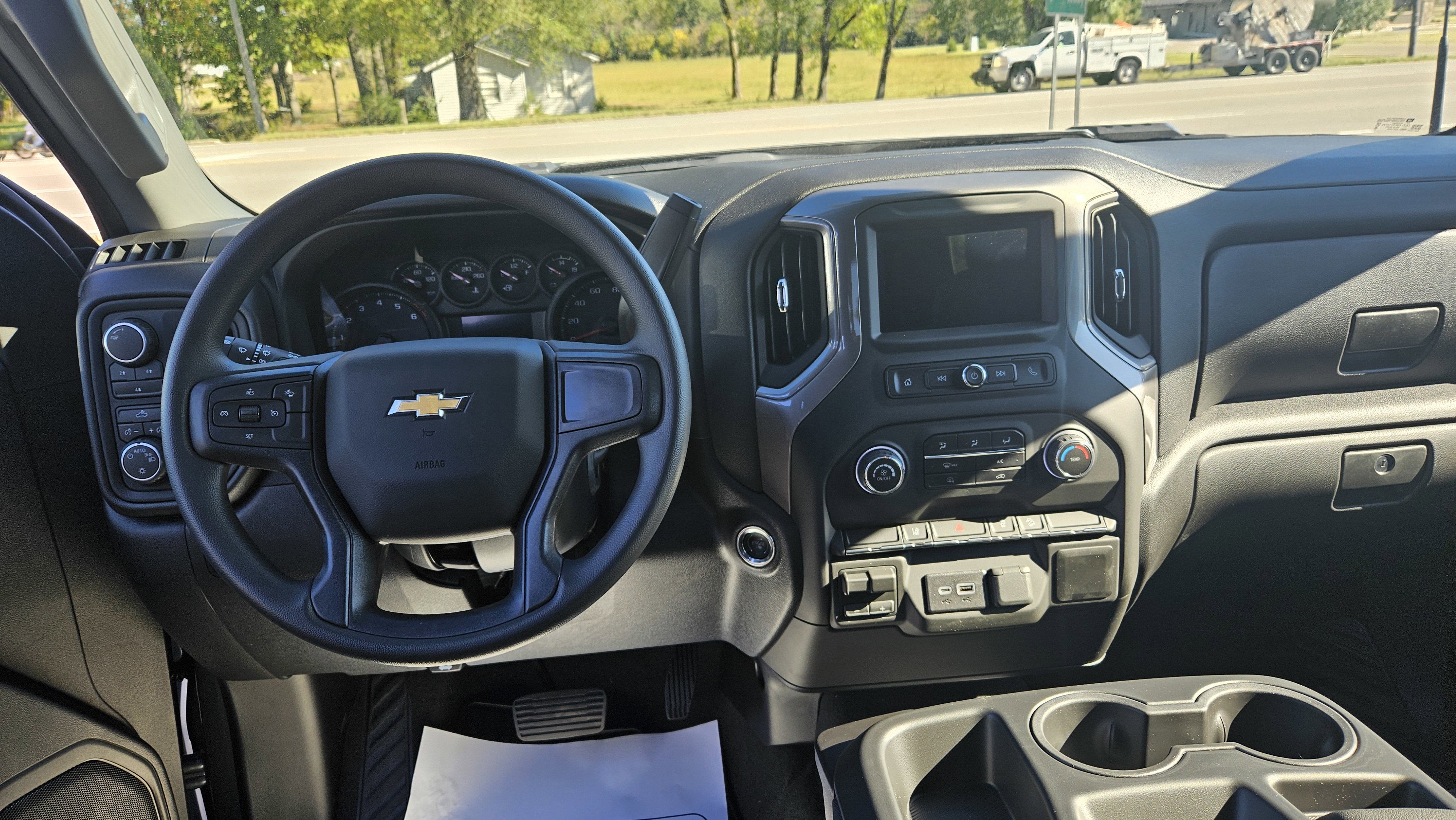 New 2026 Chevrolet Silverado 2500 Custom w/ Z71 Off-Road Package image 10