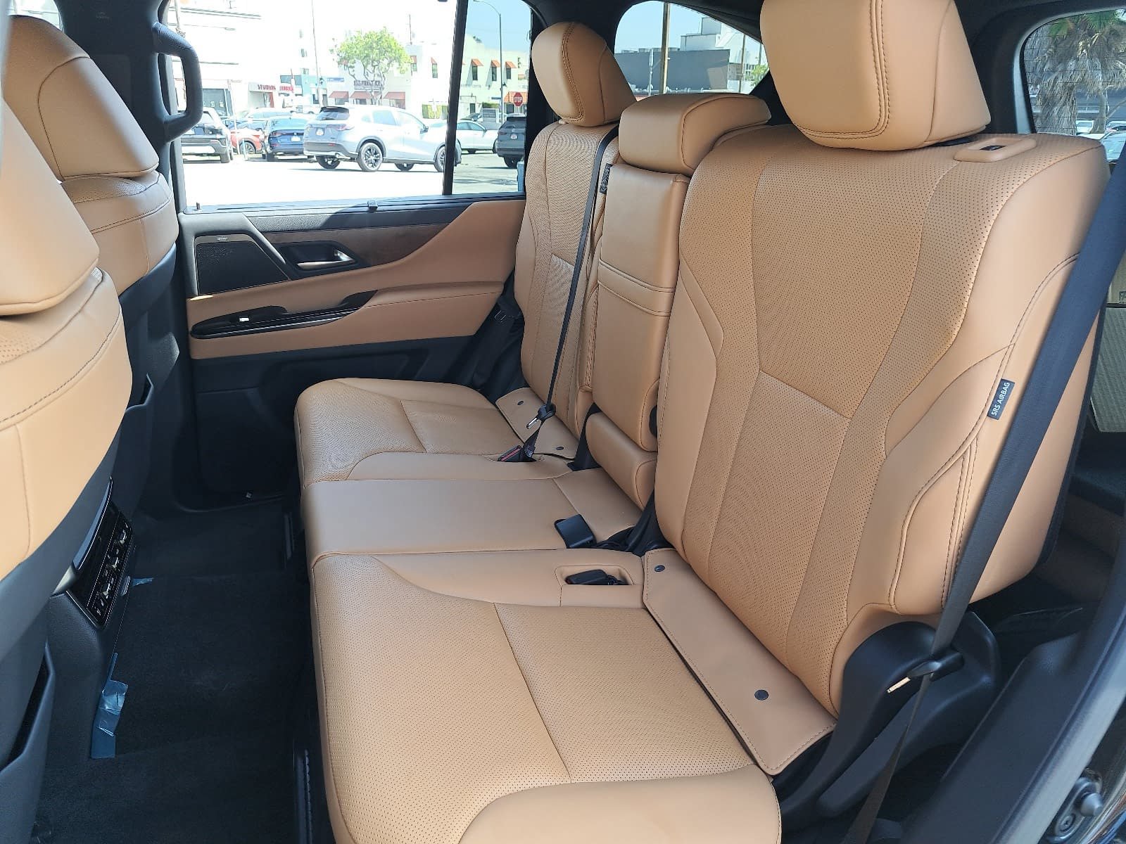 New 2026 Lexus LX 700h Luxury w/ Appearance Package AWD/4WD image 16