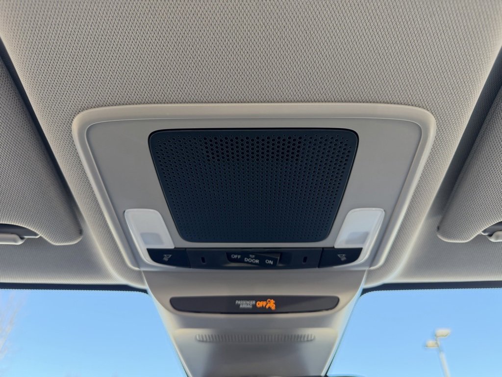 Used 2025 Honda HR-V LX image 29