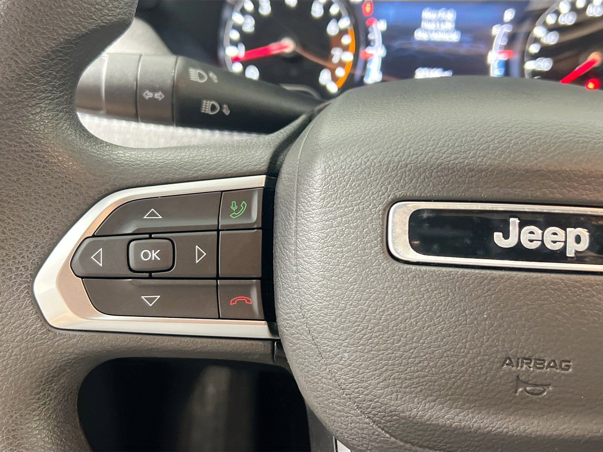 Used 2023 Jeep Compass Sport image 18