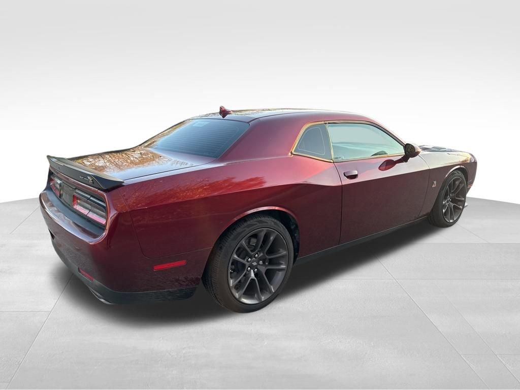 Used 2020 Dodge Challenger R/T Scat Pack RWD image 4