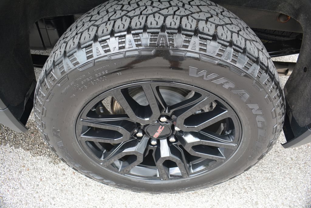 Used 2024 GMC Sierra 1500 Elevation w/ X31 Off-Road Package AWD/4WD image 24