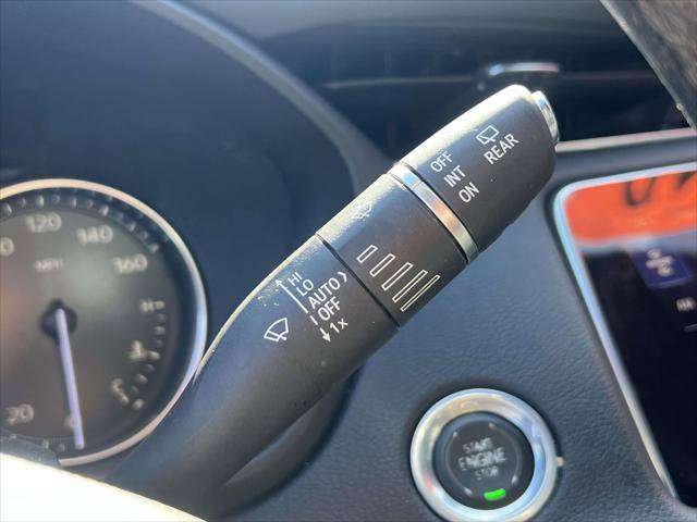 Used 2019 Cadillac XT4 Premium Luxury image 24