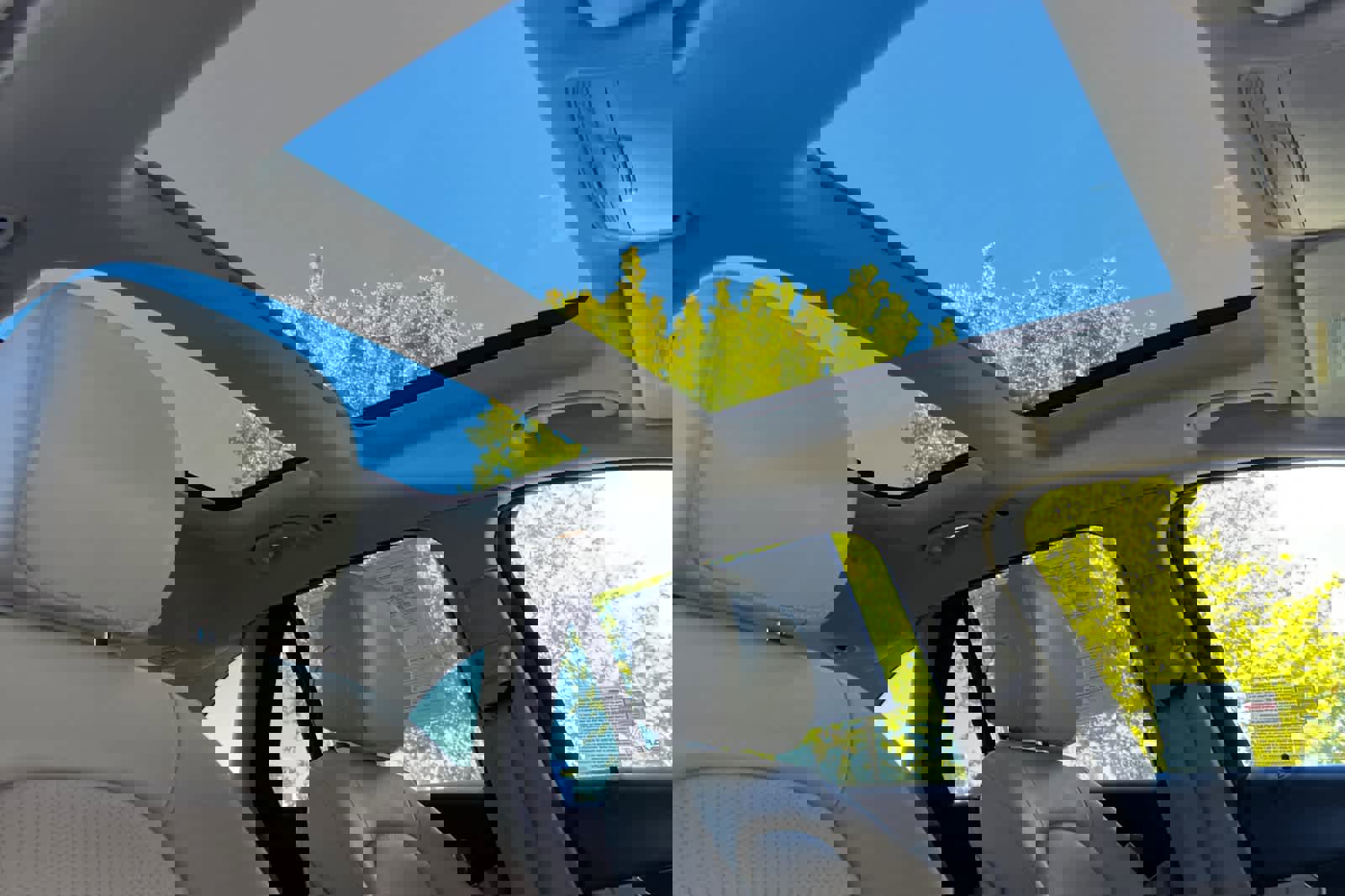 Used 2019 Mercedes-Benz GLC 300 4MATIC image 18