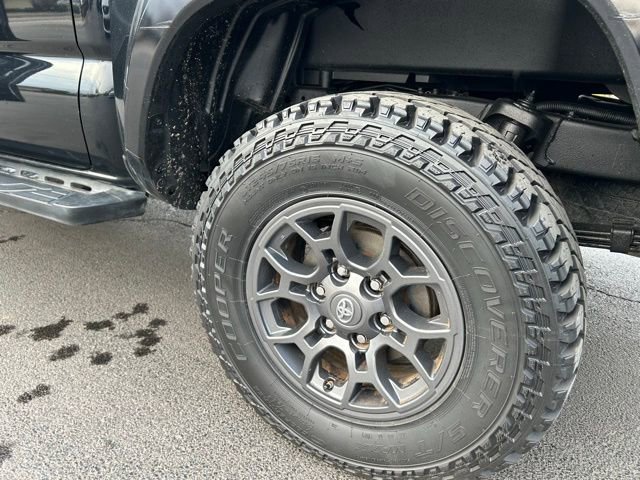 Used 2018 Toyota Tacoma SR5 image 18