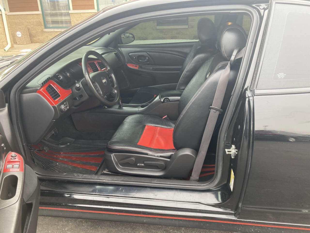 Used 2006 Chevrolet Monte Carlo SS image 11