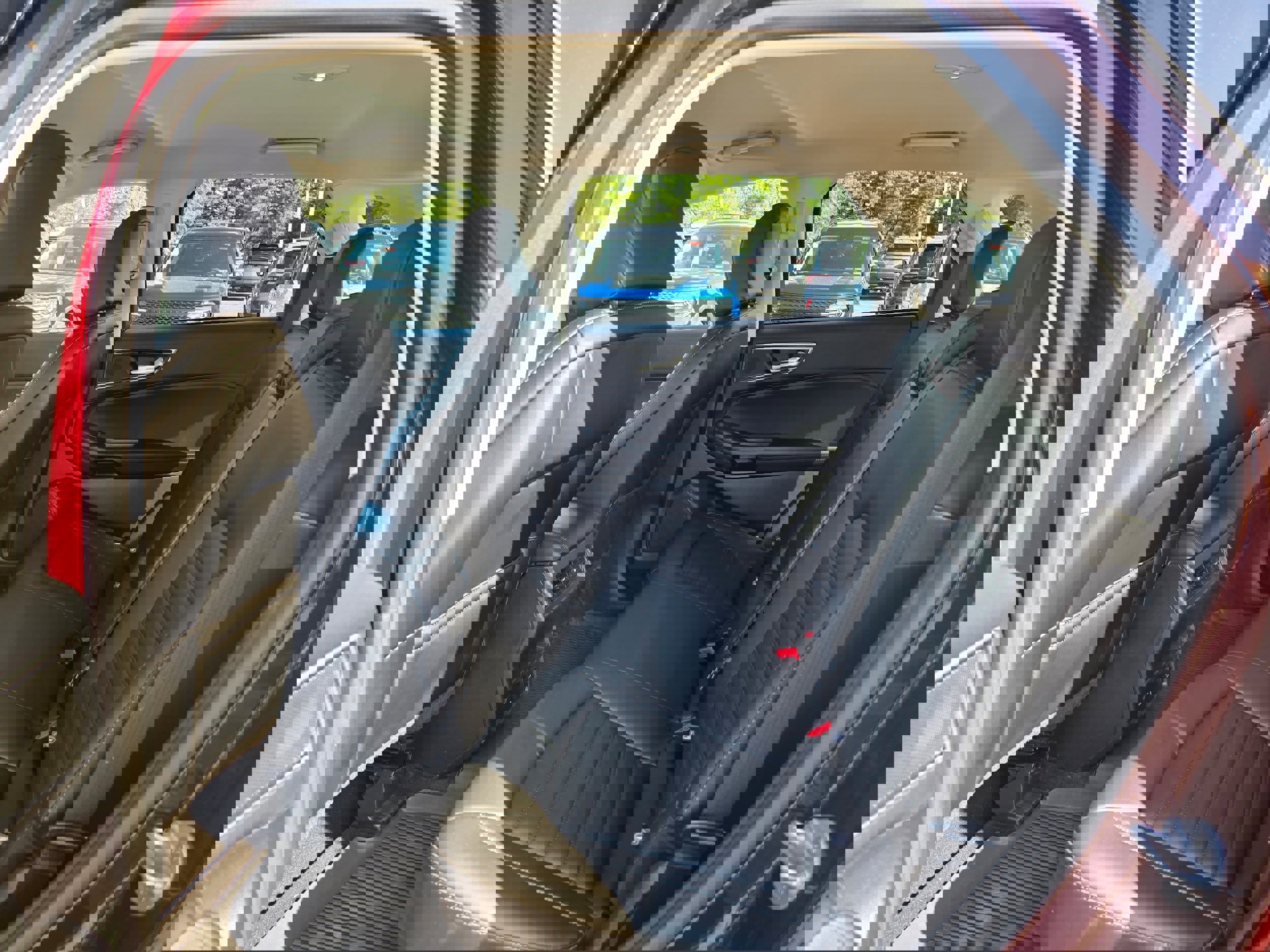 Used 2022 Ford Edge SEL w/ Convenience Package image 10