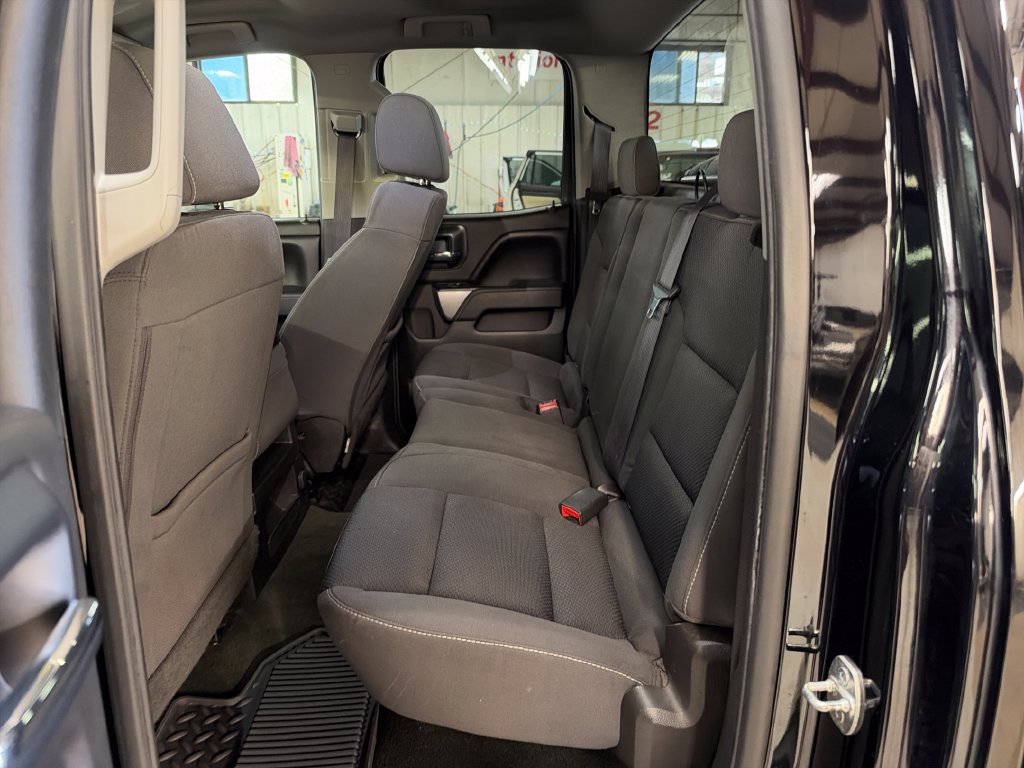 Used 2017 Chevrolet Silverado 1500 LT w/ All Star Edition AWD/4WD image 27