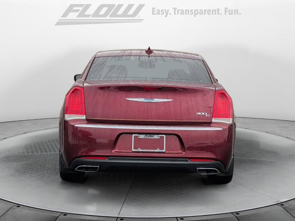 Used 2017 Chrysler 300 C RWD image 8