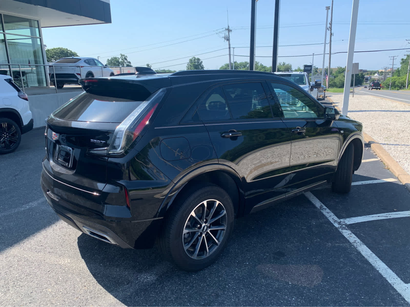 Used 2024 Cadillac XT4 Sport w/ Active Safety Package AWD/4WD image 7