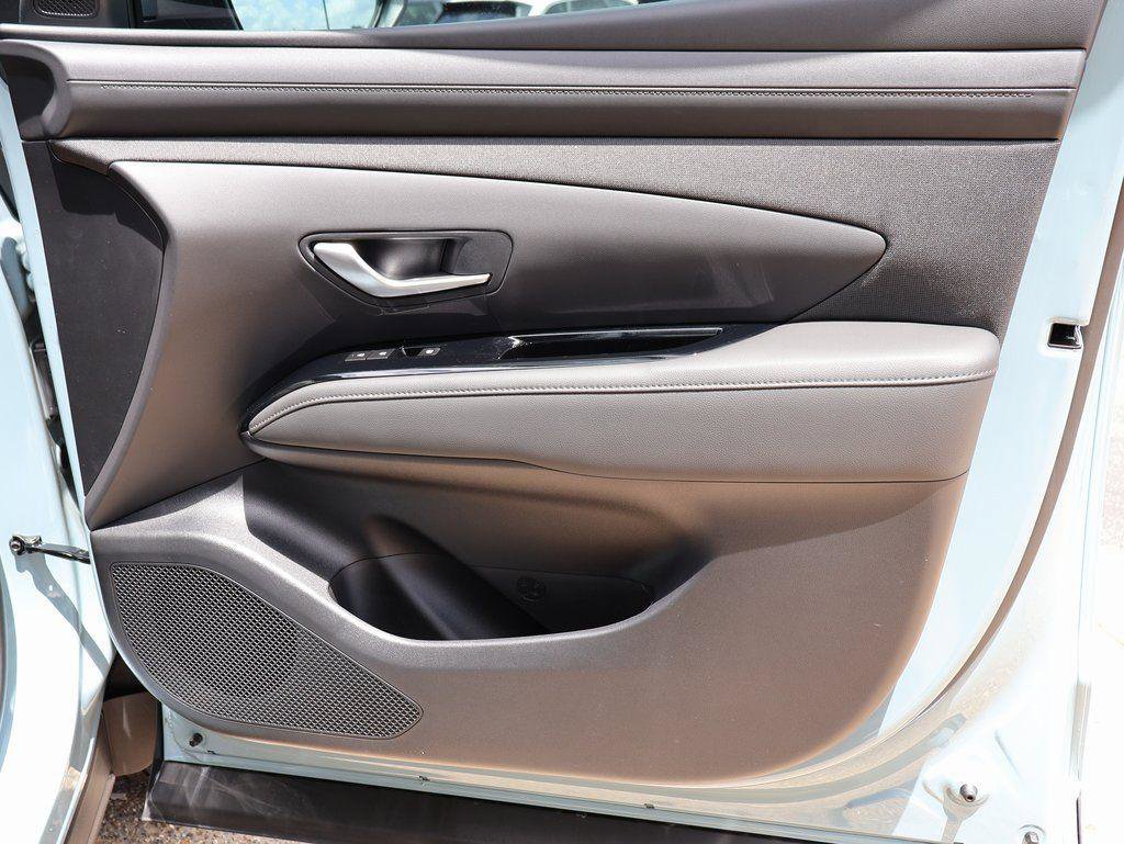 New 2025 Hyundai Santa Cruz SEL FWD image 9