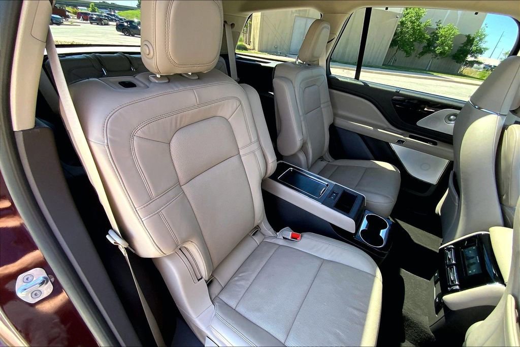 Used 2020 Lincoln Aviator Reserve w/ Equipment Group 202A AWD/4WD image 26